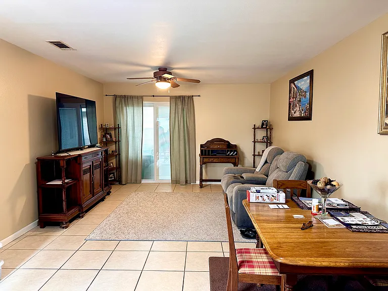 712A E Arizona Ave #712A — Photo 3