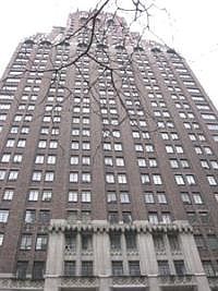5th image of 312 E 42nd St #704
