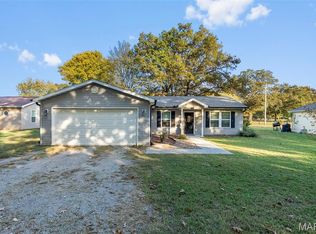 607 Mandeville St, Oran, MO 63771
