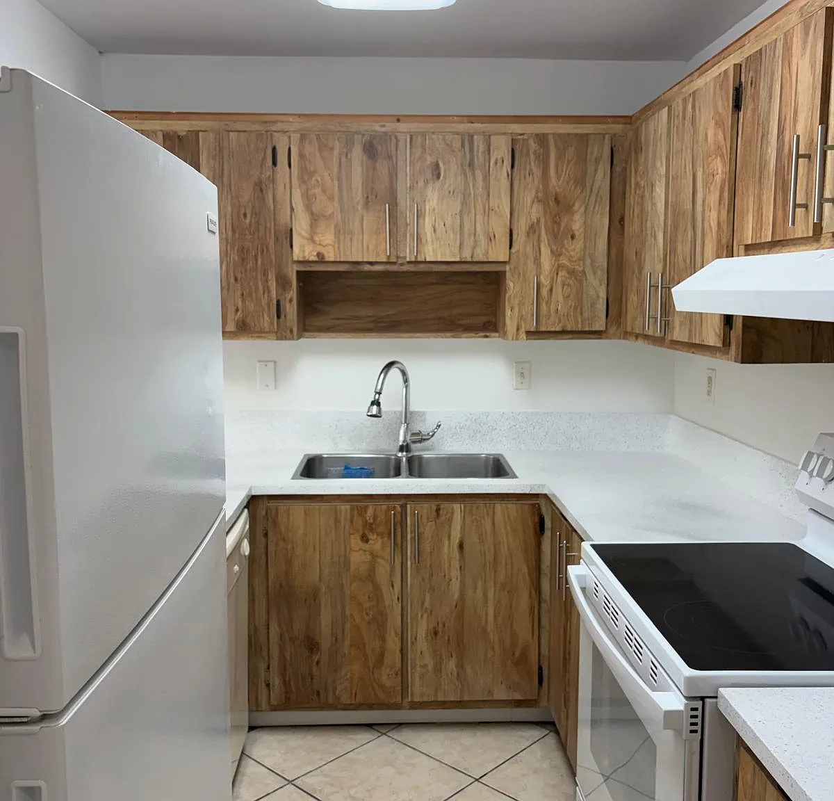 1 bed, 670 sqft, $1,800 — Photo 3