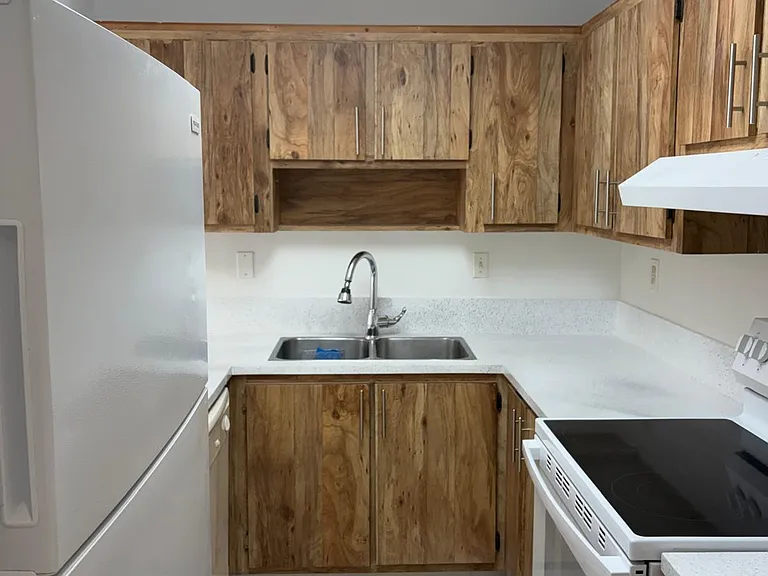 9301 SW 92nd Ave #C308 — Photo 3