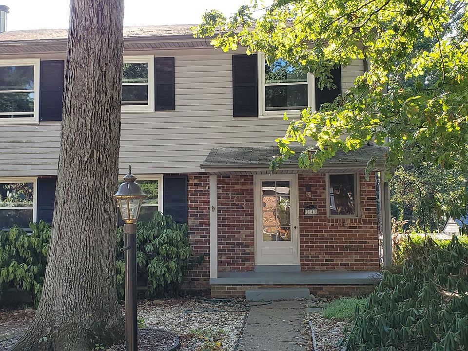 1st image of 2149 Woodmont Dr