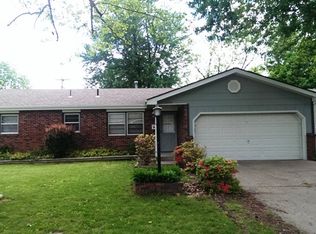 1532 S Estate Ave, Springfield, MO 65804
