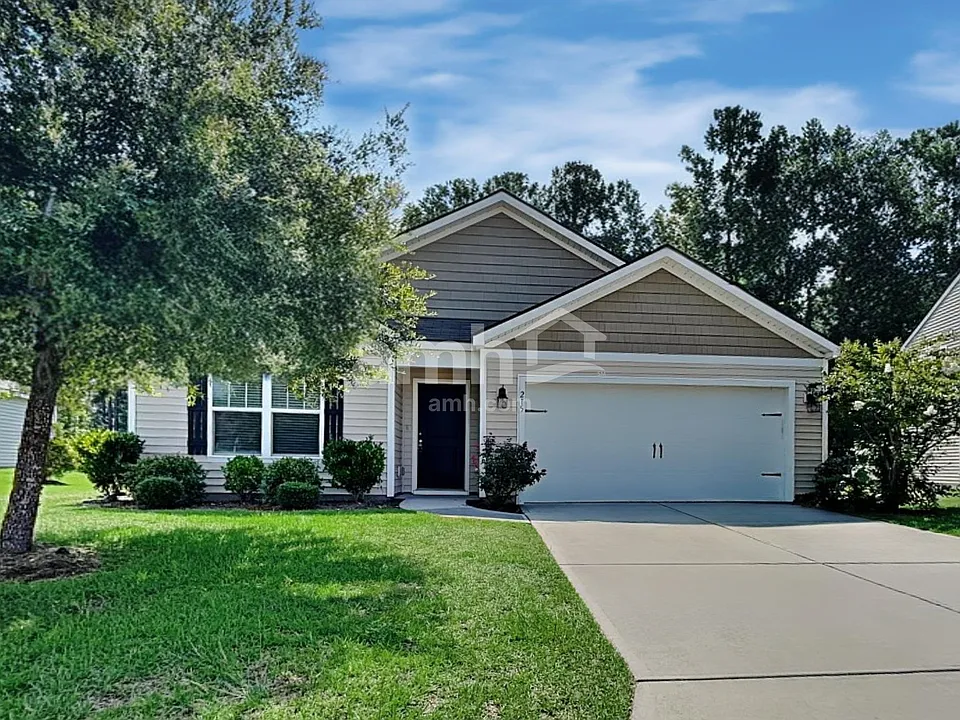 215 Bellflower Cir