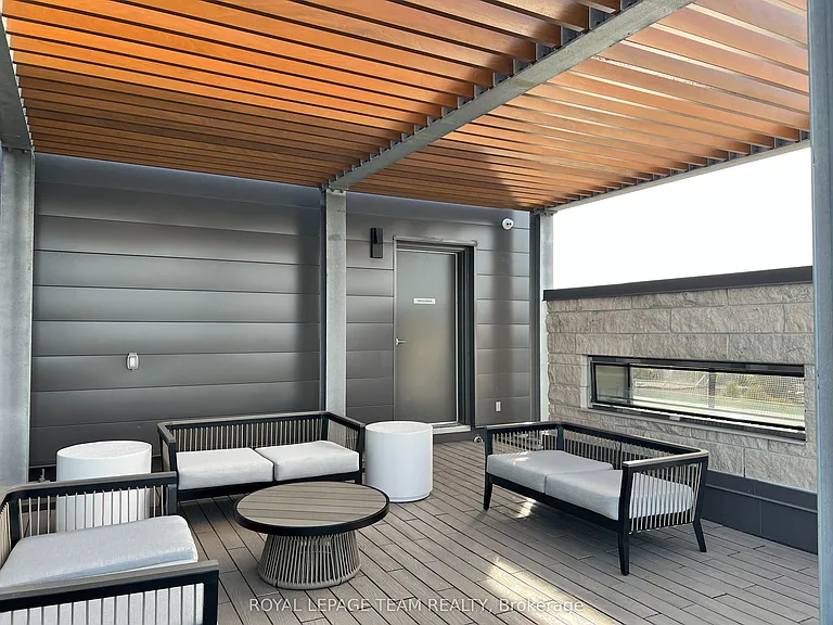 360 Deschatelets Ave #303 — Photo 17