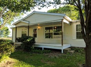 18398 E 2025th Rd, Marshall, IL 62441