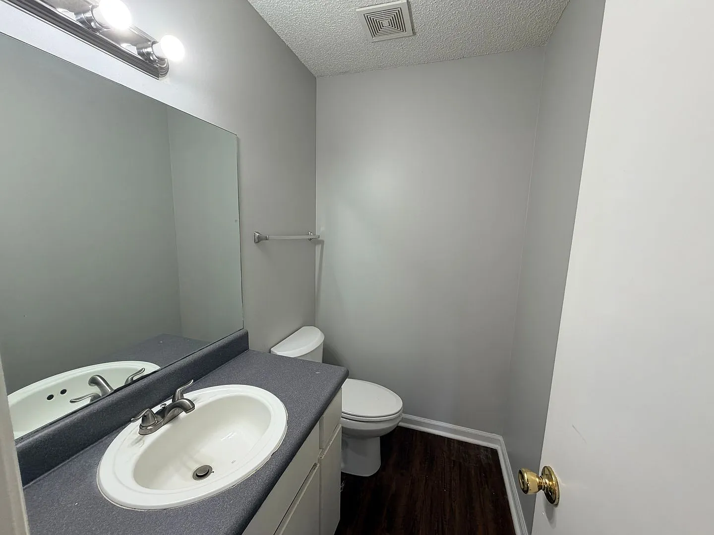 Spacious 2-Bedroom Duplex for Rent in Hahira, GA | Lincoln Realty LLC — Photo 3