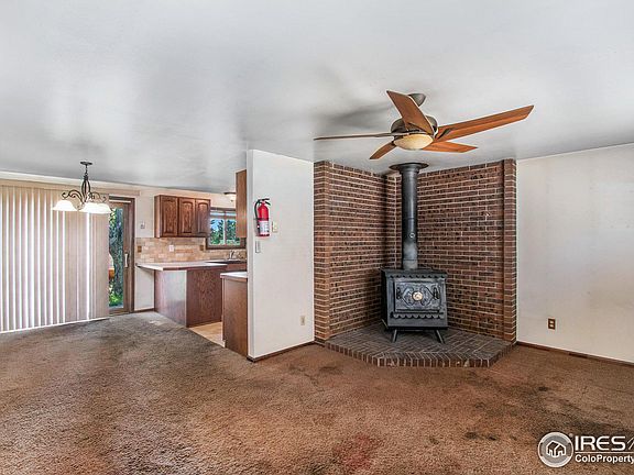 4th image of 330 Frederick Dr