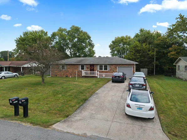 2054 Champ Dr, Paducah, KY 42003