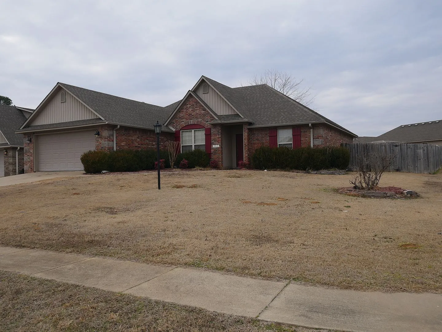 Beautiful 3 Bedroom 2 Bath Brick House in Alma — Photo 3