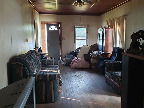 5th image of 305 W Middleton St