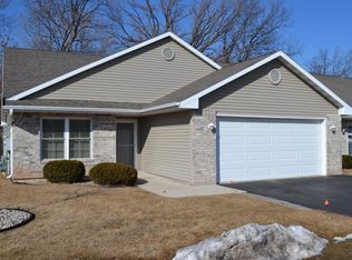 1398 W South Park Ave, Oshkosh, WI 54902