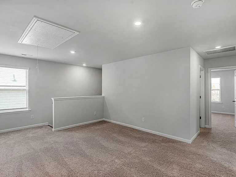 2034 Blue Sky Meadows Dr — Photo 33