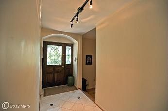 2nd image of 4720 Neptune Dr