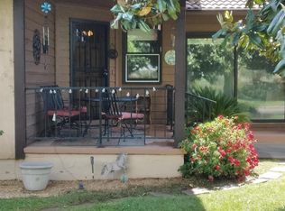 22048 Grove Cir, Red Bluff, CA 96080