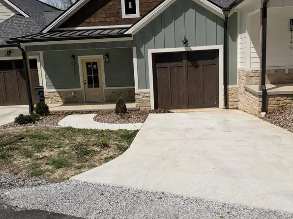 1152 Eagle Rest Dr, Grand Rivers, KY 42045