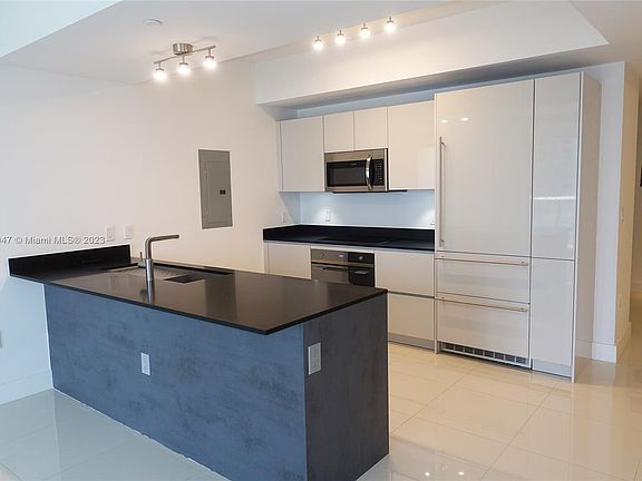 2nd image of 1010 Brickell Ave Unit 1903