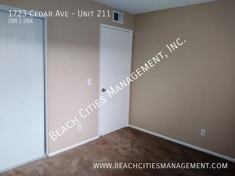 1723 Cedar Ave #211 — Photo 23