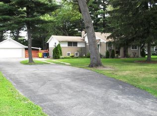 1020 E Miller St, Griffith, IN 46319