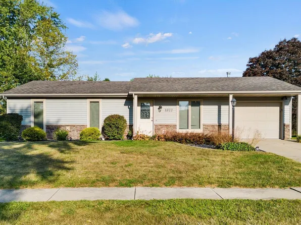 1922 Donegal Dr, Fort Wayne, IN 46815