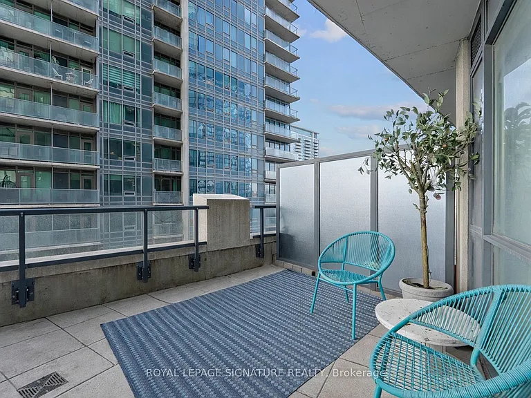 51 E Liberty St #517 — Photo 13