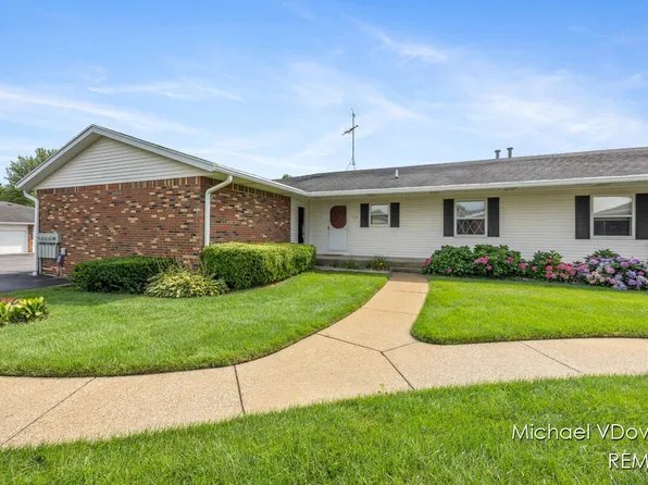 1839 Elizabeth Ln E #62, Jenison, MI 49428