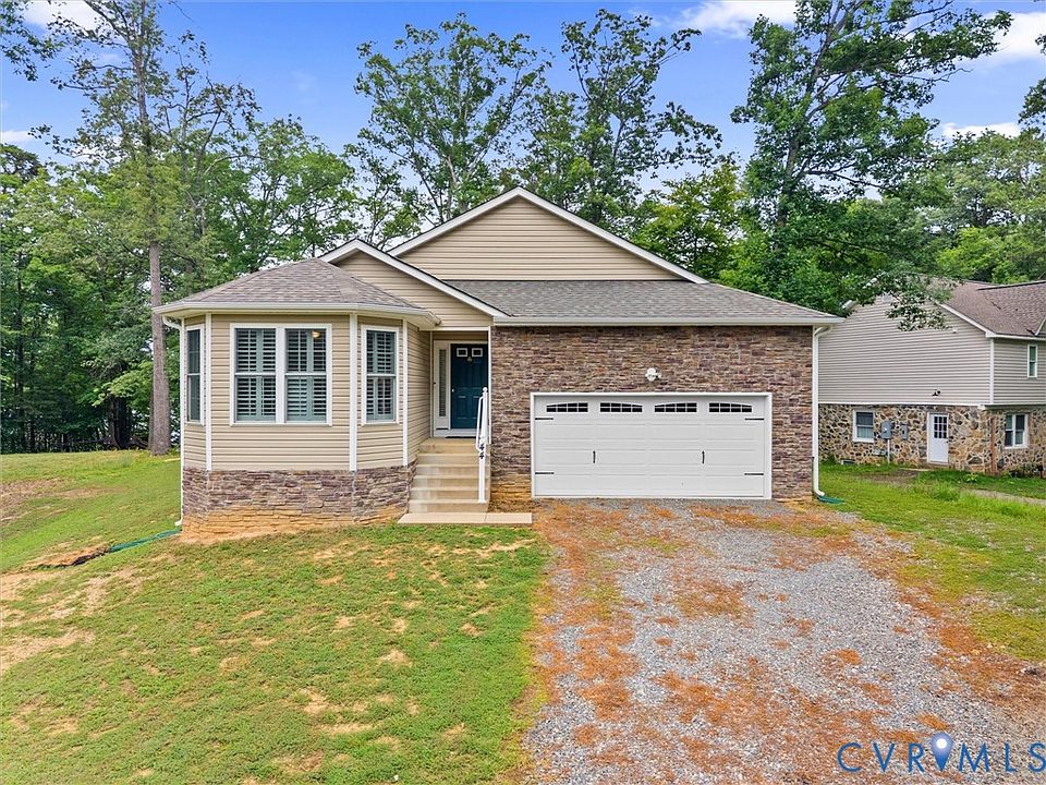 1st image of 44 Lake Caroline Dr