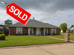 513 Tradewind Dr, Alexandria, LA 71303