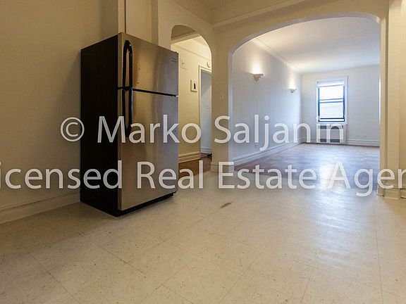 4th image of 4751 40th St APT 5B