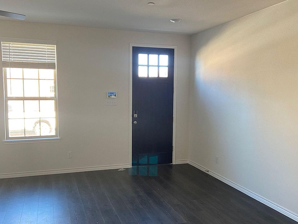 1st image of 306 Shasta Dr