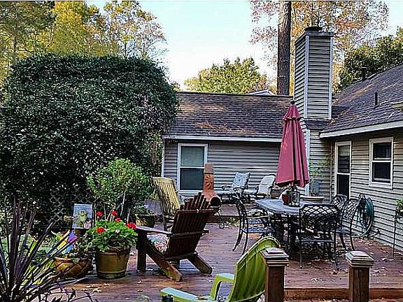 5th image of 811 Whisper Hollow Dr