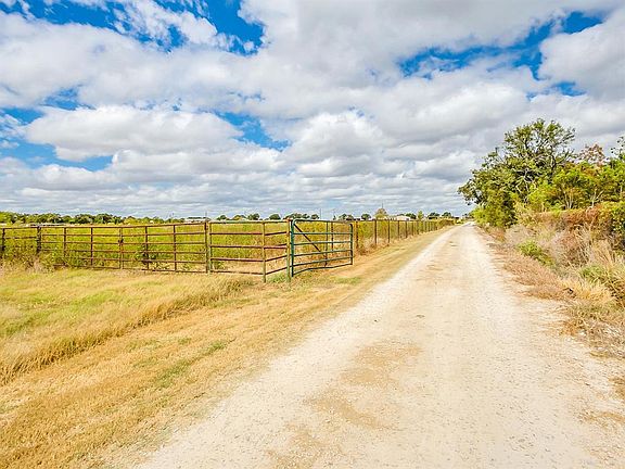 3rd image of 11555 N Us Highway 377
