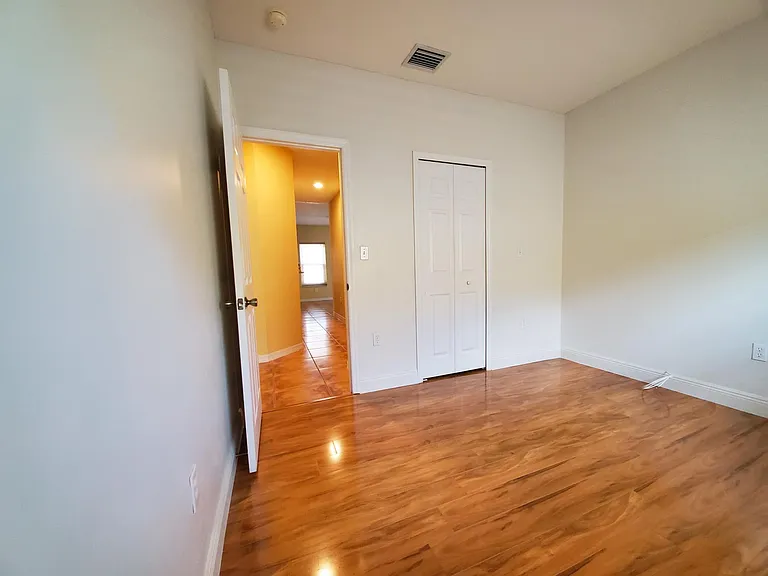 12448 SW 121st Ave — Photo 10