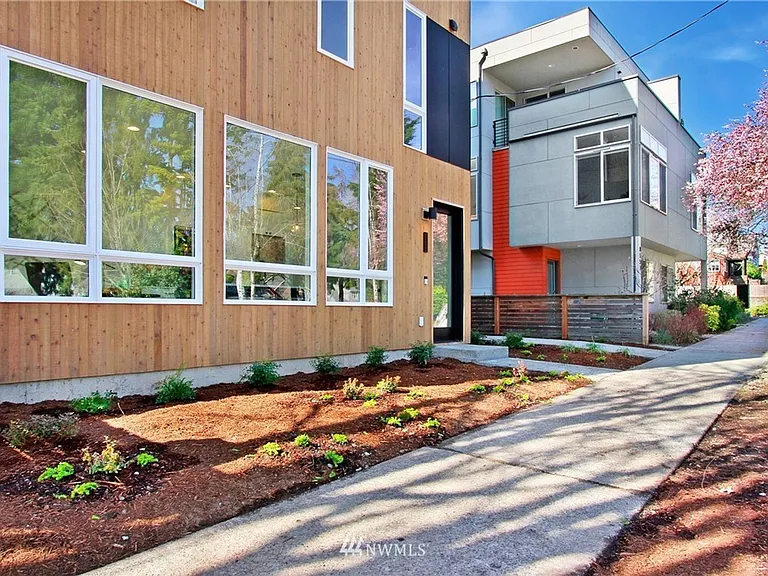 8553 Interlake Ave N #F — Photo 1