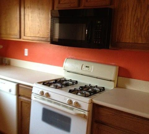 4th image of 1016 S Vista St