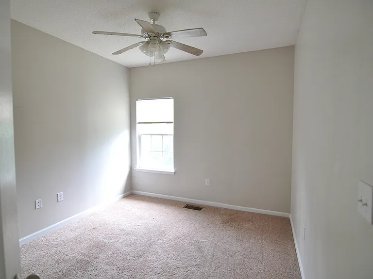 44 Pine Meadow Cir — Photo 17