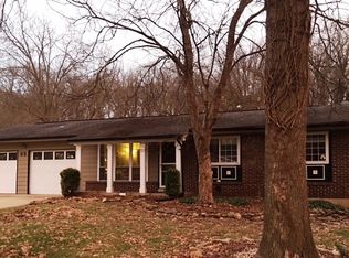82 May Valley Ln, Fenton, MO