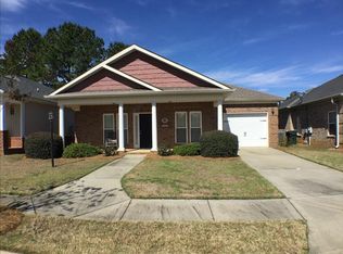 202 Cottage Cir, Byron, GA 31008