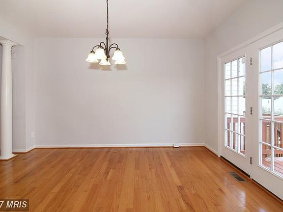 5th image of 2564 Grayton Ln