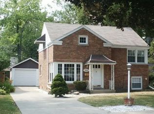 5933 Capulina Ave, Morton Grove, IL