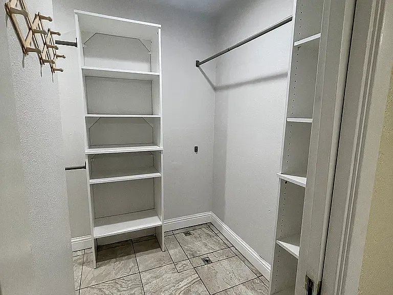 550 N Corral Hollow Rd — Photo 14