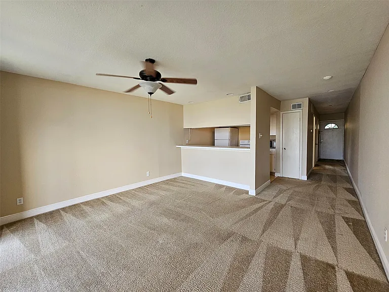 12600 Melville Dr #321B — Photo 20