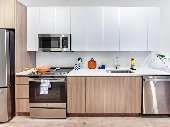 1202 S 5th St, Harrison, NJ