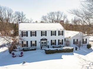 25645 N Wagon Wheel Ct, Barrington, IL 60010