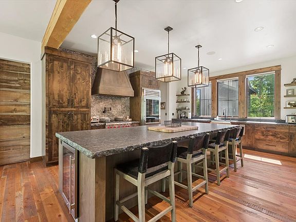 5th image of 1583 Whitefish Village Dr