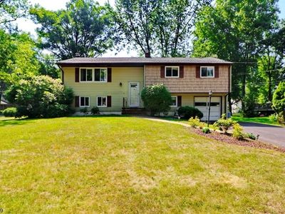 14 Balmoral Dr, Livingston, NJ, 07039