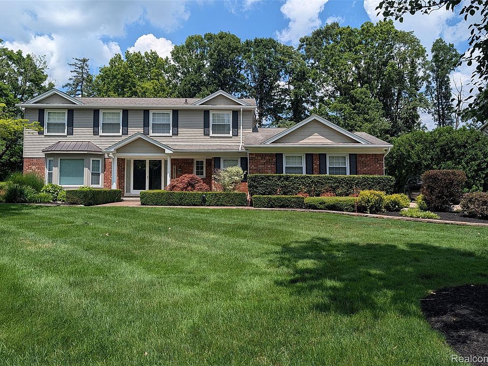 1st image of 2374 Kingsbury Dr