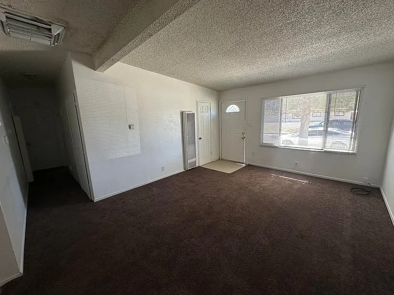 509 Sahara Dr — Photo 3