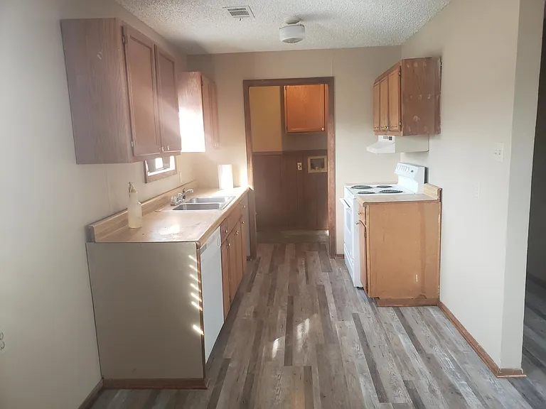 1300 Kerr Station Rd — Photo 9