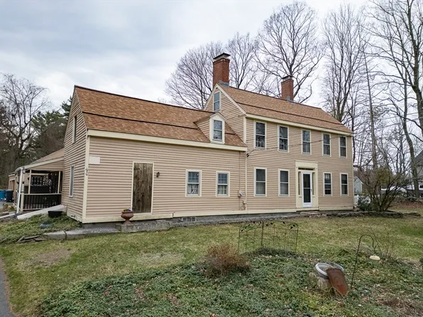 90 Arbor St, Lunenburg, MA 01462